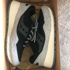 Saucony dirty snow 2 size 11
